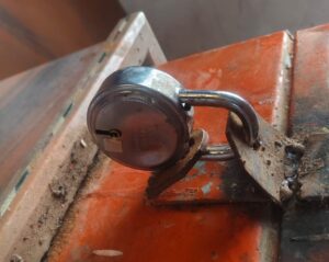 tembhurni-temple-theft-donation-box