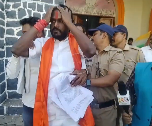 Akola Municipal Standing Committee Clash