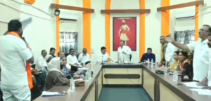 Akola Municipal Standing Committee Clash