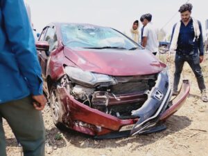 Balapur Wadegaon road accident bike car collision