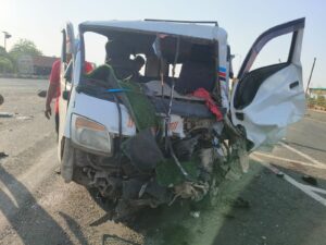 Medshi bypass accident 10 women injured